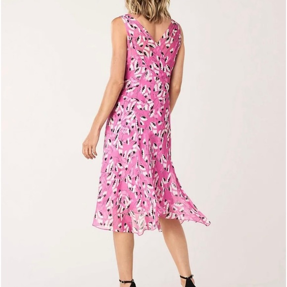 NWT Diane Von Furstenberg Dita Silk Dress in Dianthus Pink Lemonade, Small. - Picture 7 of 9